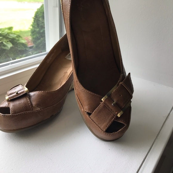 AEROSOLES Shoes - A2 by aerosoles brown wedges